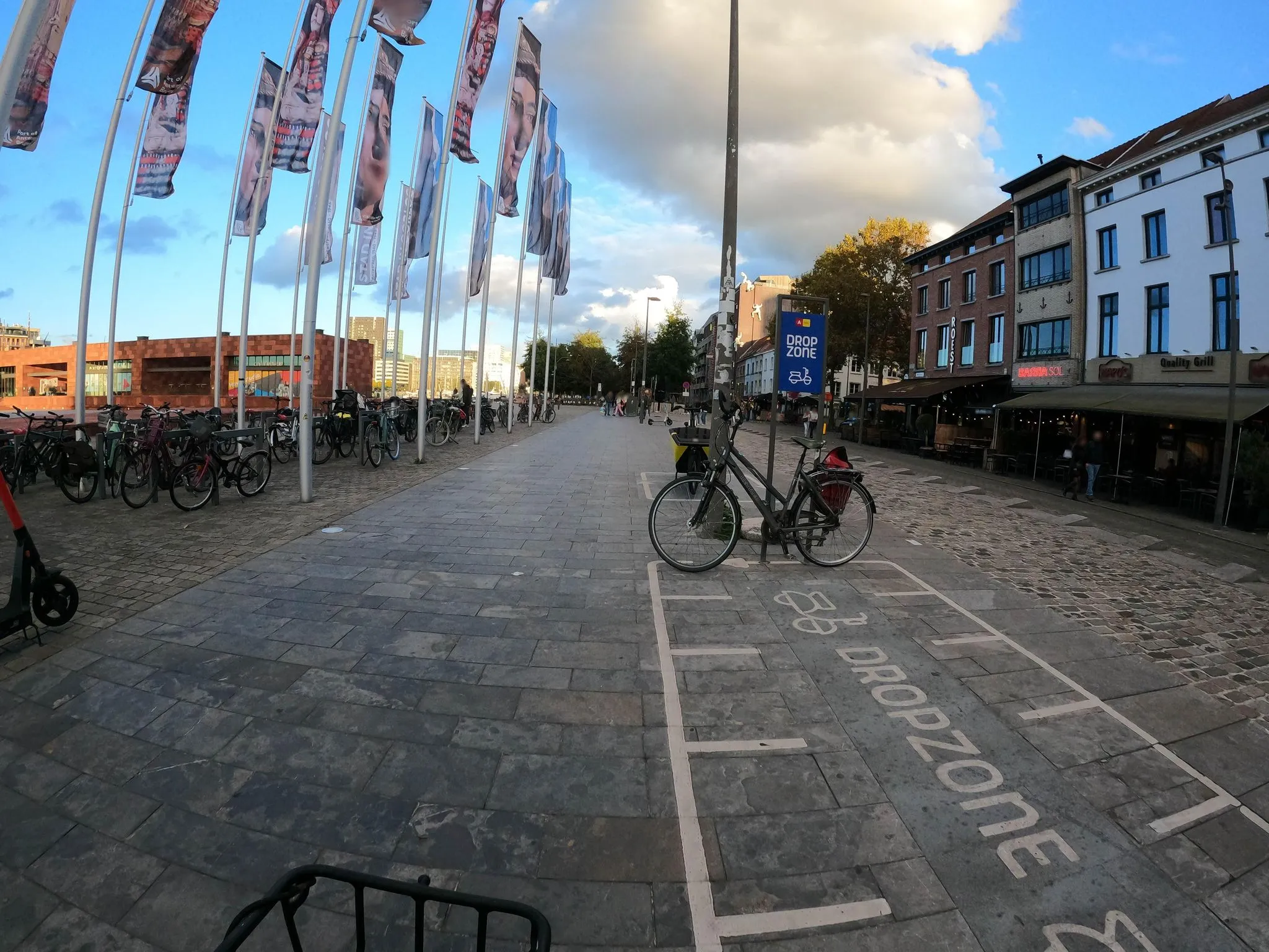 Parken in Portopolis Hanzestedenplaats Antwerpen